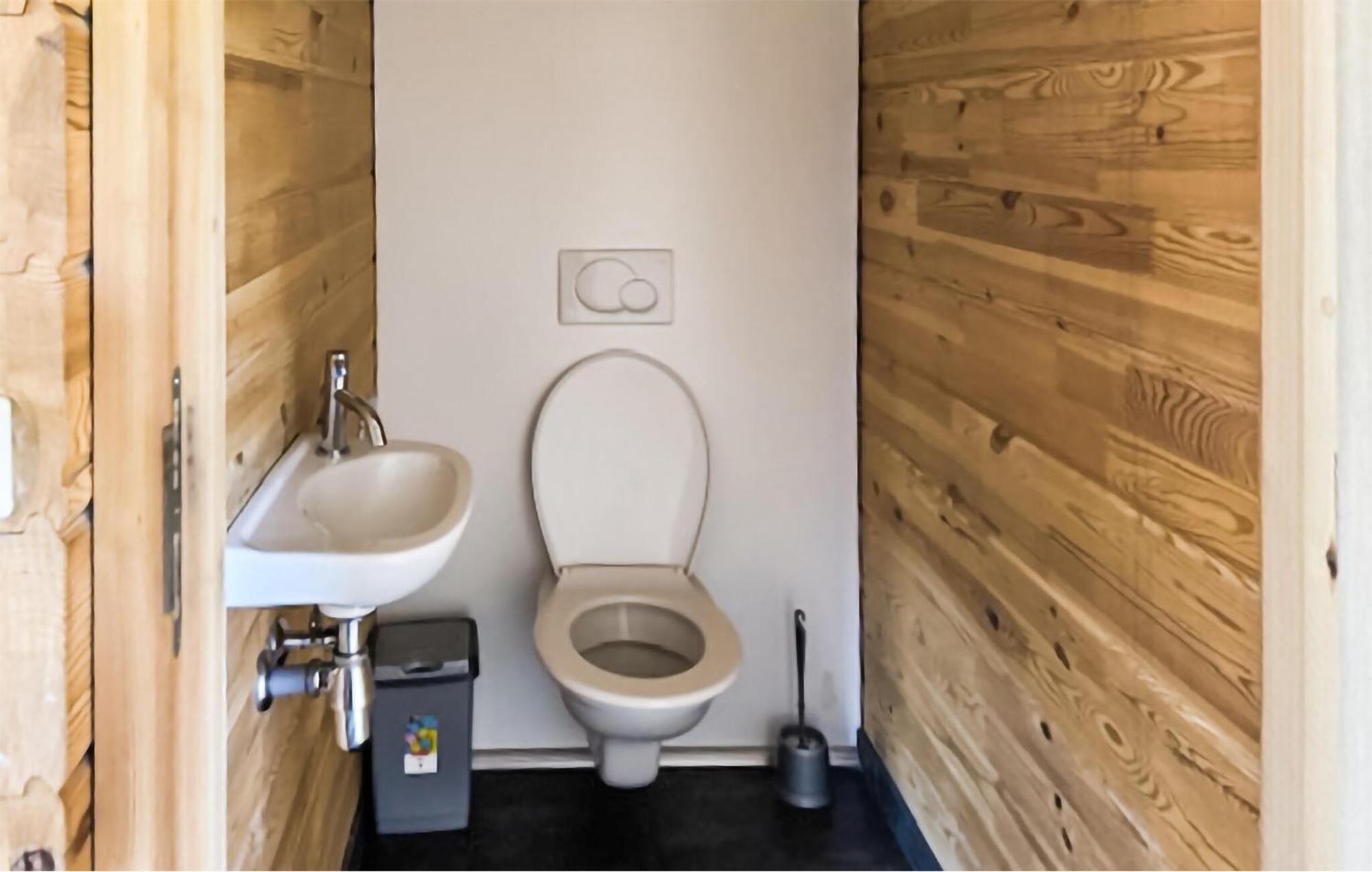 Lovely Home In Heel With Wifi Экстерьер фото
