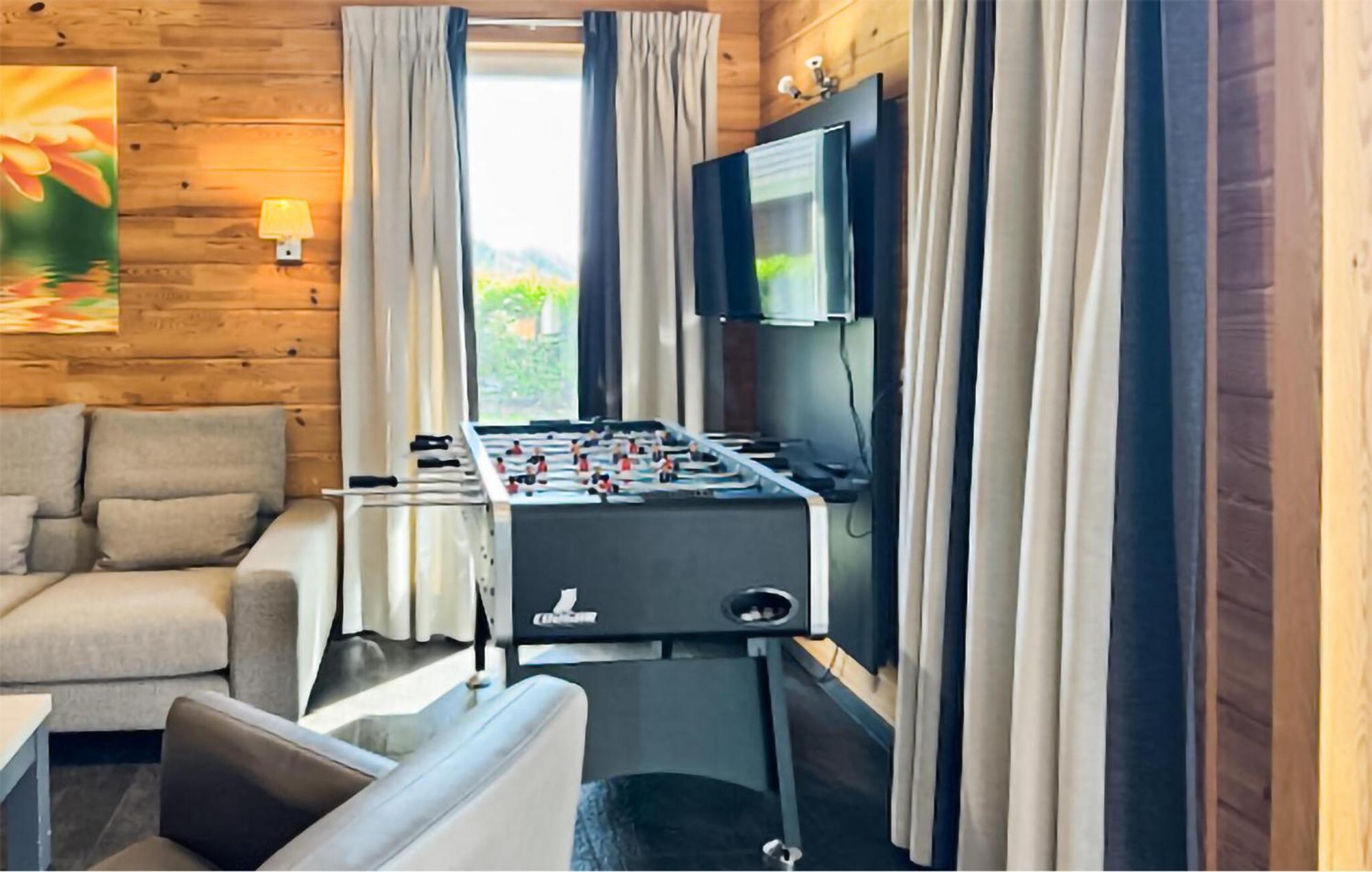 Lovely Home In Heel With Wifi Экстерьер фото